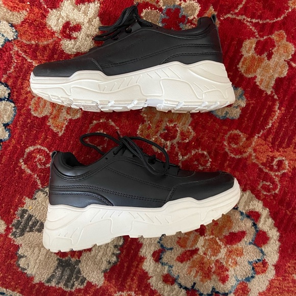 Shoes - Platform Sneakers